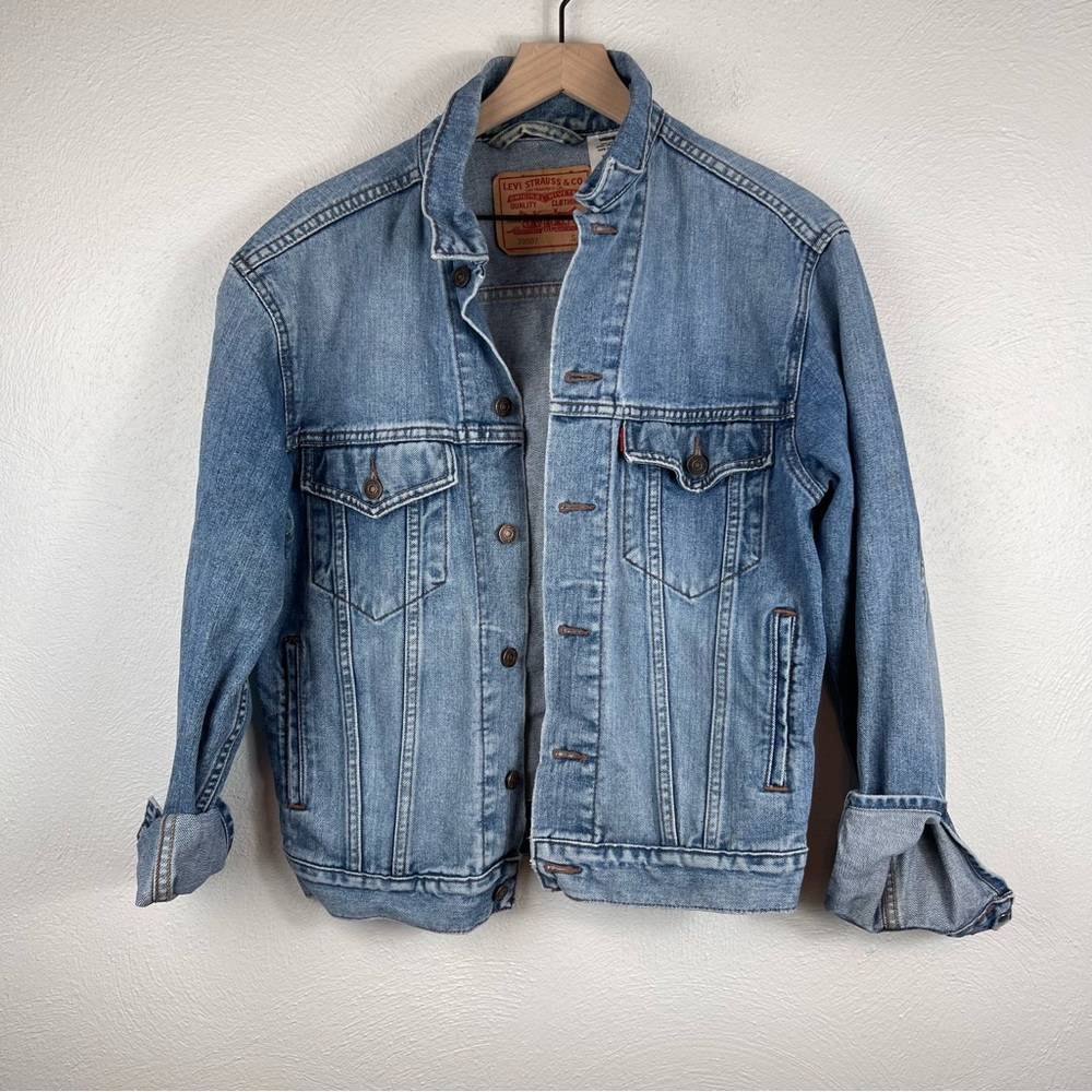 Levi’s Denim Jacket Size Small